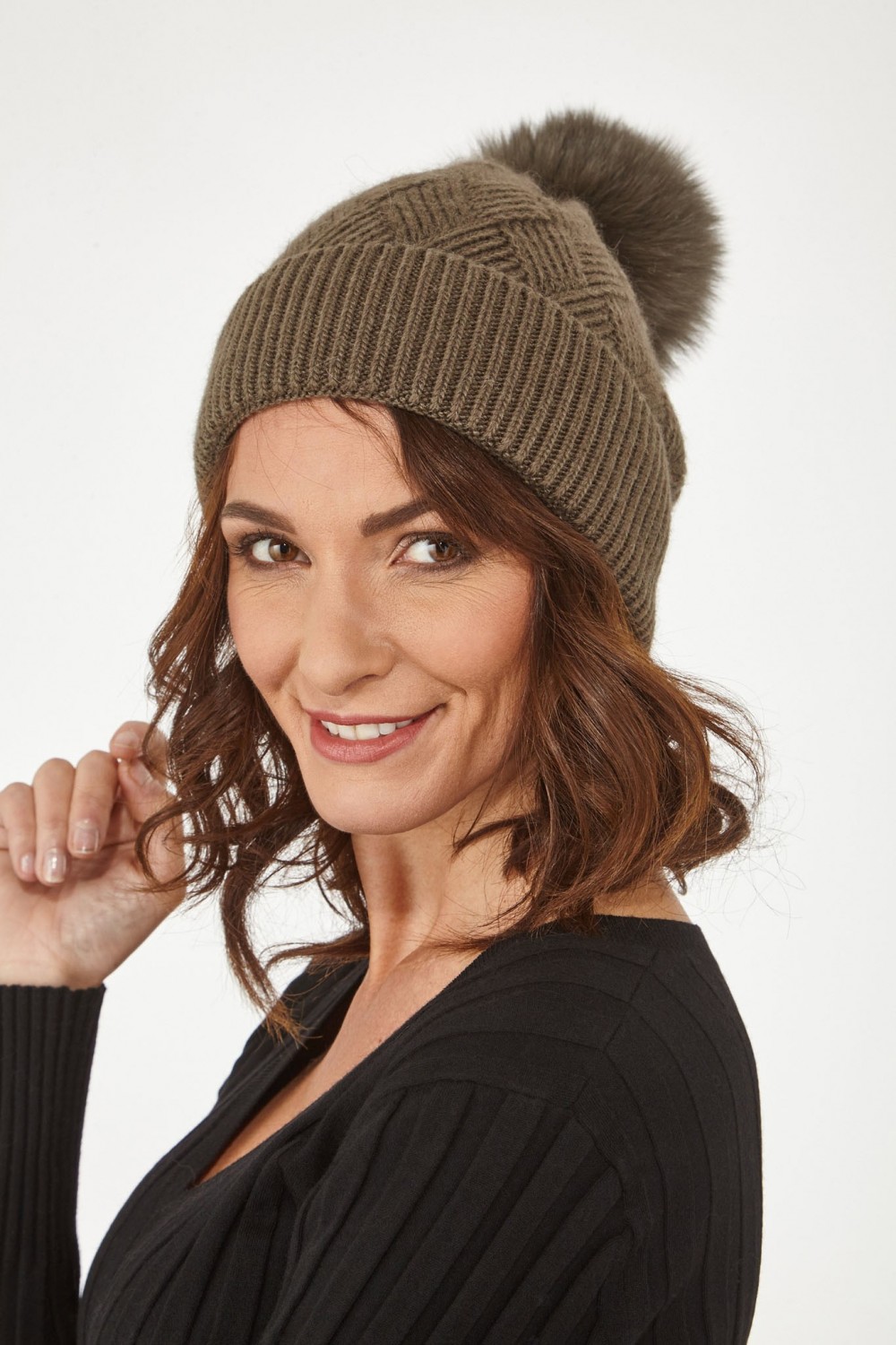 Bonnet D'hiver Avec Pompon En Fourrure Véritable - Taille 55-56 Cm - Laine 100% - Neuf (sans étiquette)